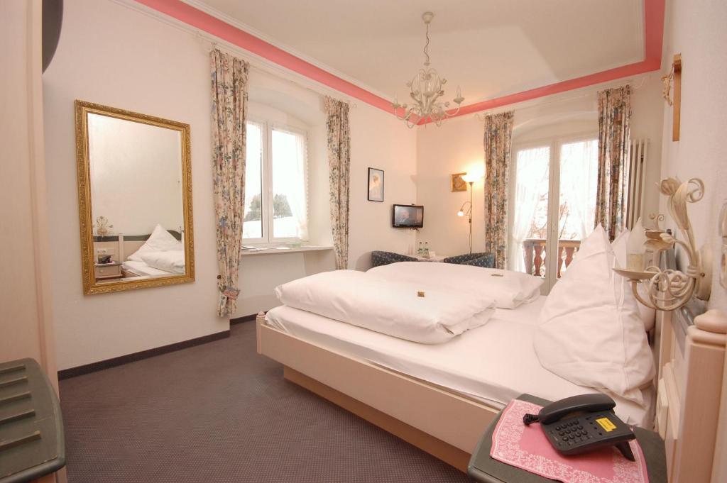 Doppelzimmer mit Balkon